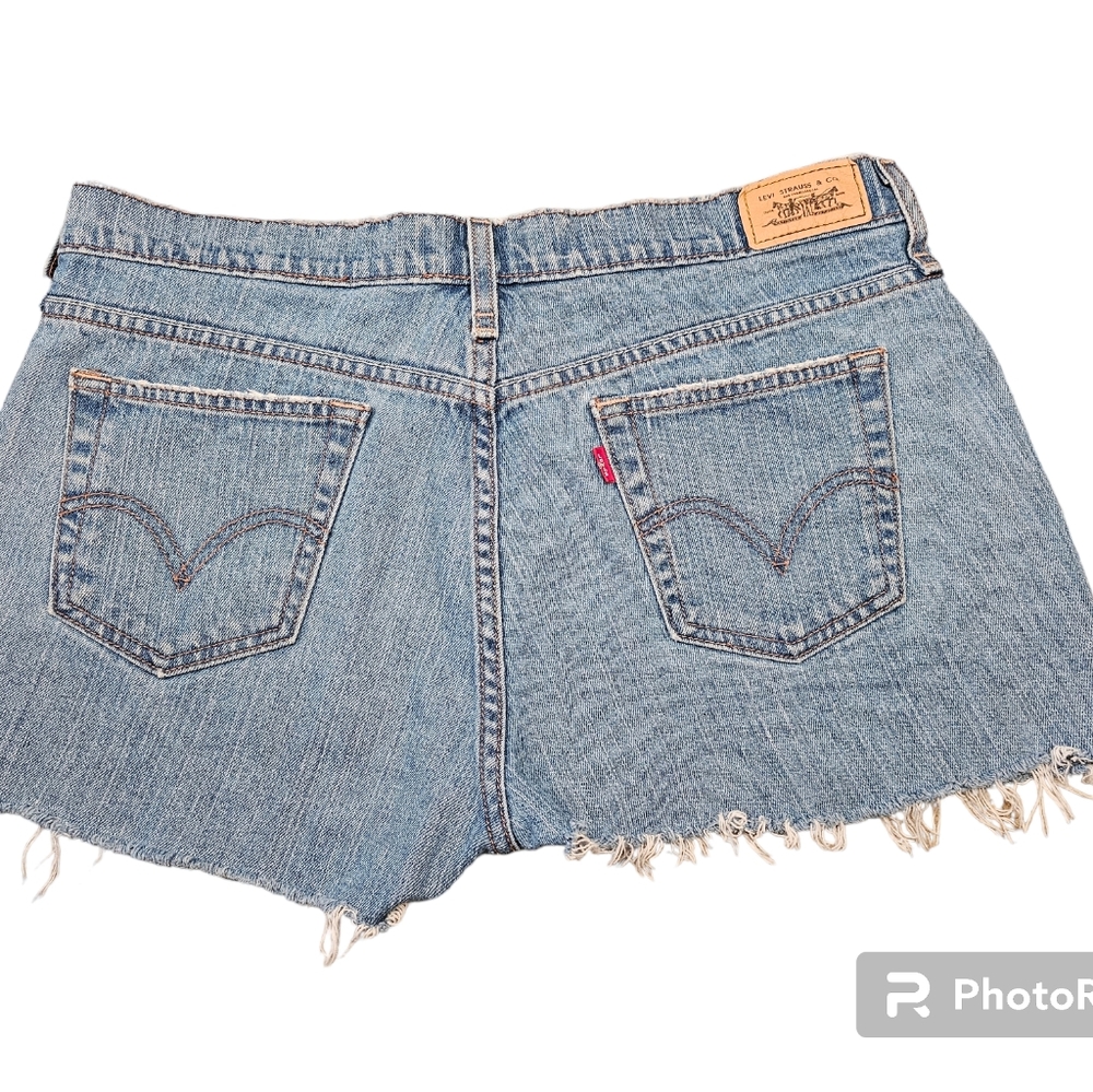 𝅺Levi's  515 Distressed Denim Shorts Size 12 - Picture 5 of 9